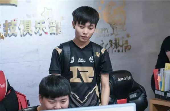 串成一条策